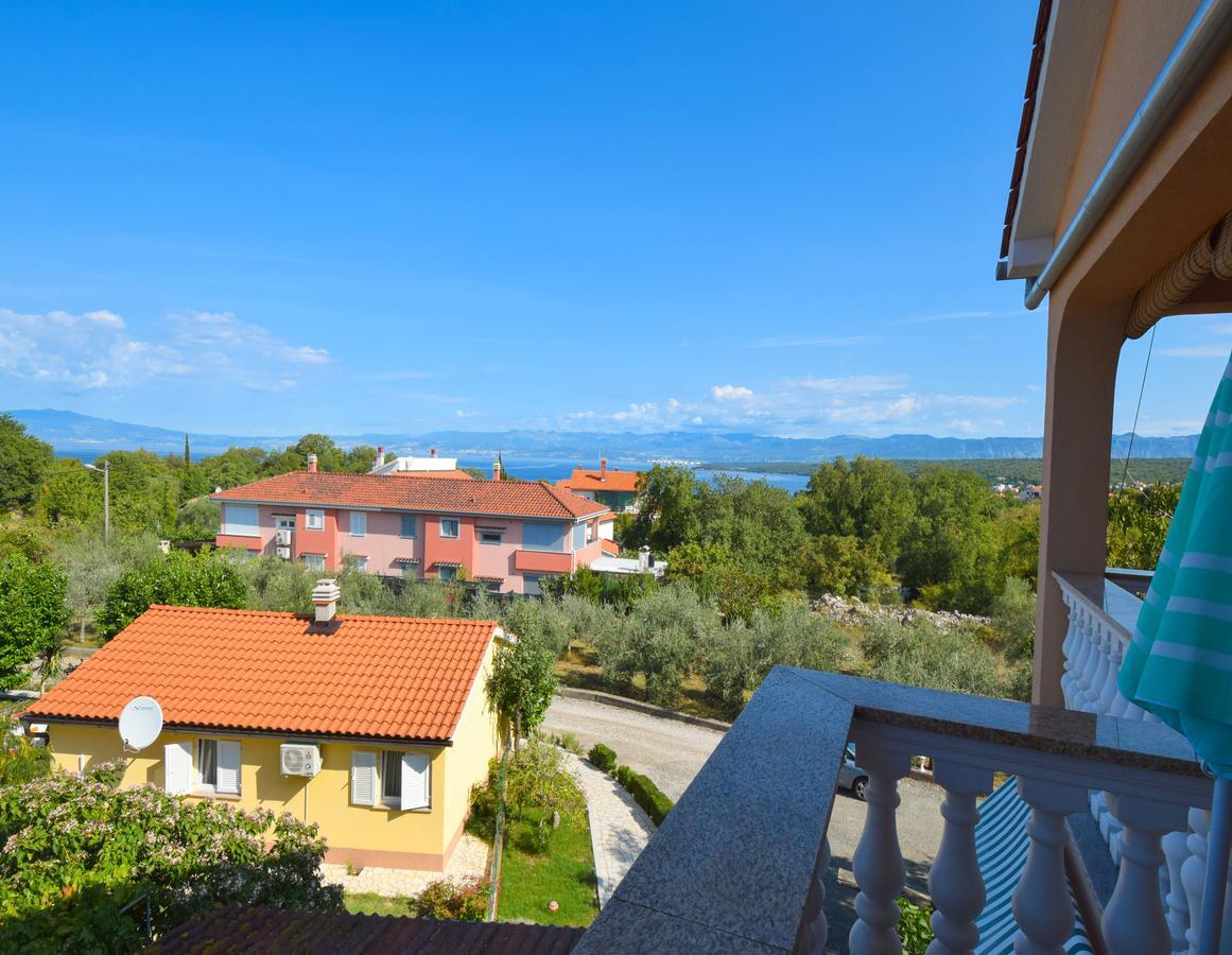Apartments Ivanka Малинска Экстерьер фото
