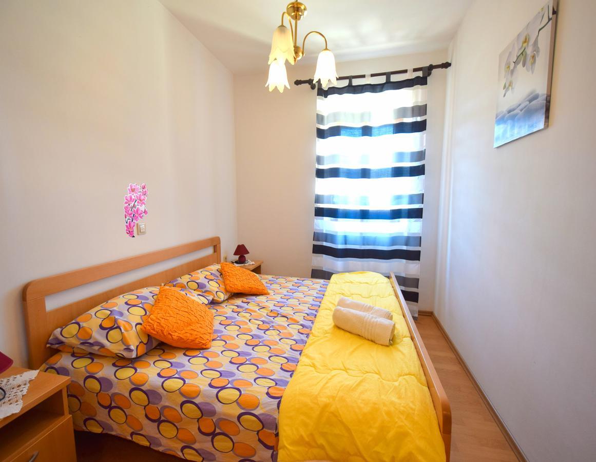 Apartments Ivanka Малинска Экстерьер фото